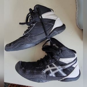 Little kids Asics Wrestling Shoes
